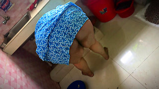 Indian Desi Hot Aunty Fucked by Neighbor Guy When She Was Cooking in Kitchen in Morning While Uncle Not at Home