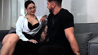 Hot teacher wants student to boink her for passing him in