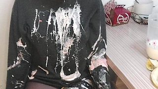 I Fill My Stomach with Food