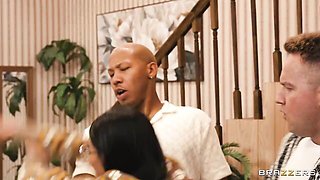 Brazzers Exxtra featuring Kira Noir and Isa Bella's fmm video