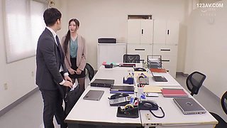 Asian Mature Woman's Drunk Kissing Spree with Her Subordinate x1x295C0D413D2E6FCD65