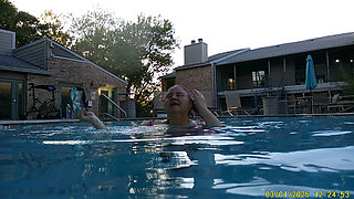 Som Under Water Fun with You Sexy Big Beauty Nurse Vicki