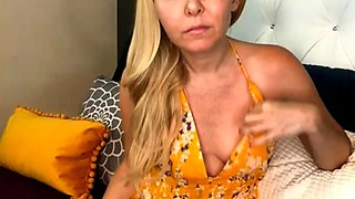 Webcam milf with breast milk live hardcore masturbate
