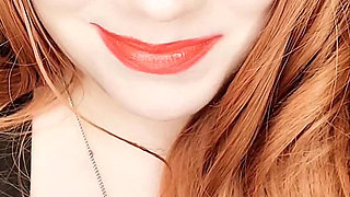 Scarlet Shrinks You! (wmv)