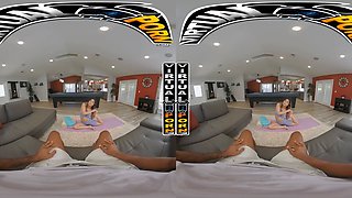 Bangbros - jiggish sister in law Xxlayna Marie tempts her stepbrother with her petite figure & wet throat