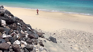 Naked Beach MILF Helps a Jerking Stranger - Cum on Her Ass