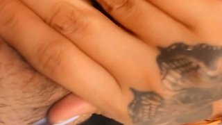 Amateur Close Up Squirting Masturbation