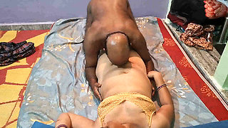 Romantic Hot Sex of Hottest Indian Bhabhi