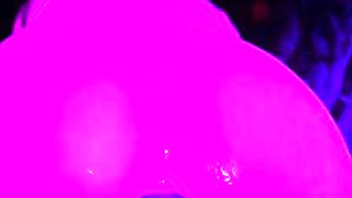 Cute amateur webcam teen girl toying pussy on webcam